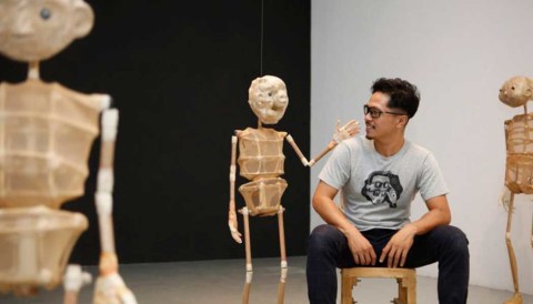Hanging With The Puppet Man | The Yak Mag