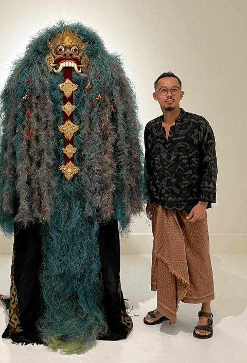 Meet Ari Bayuaji | Artist | Shoutout LA