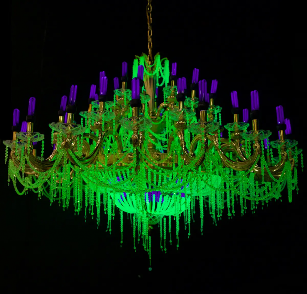 Ken and Julia Yonetani's China chandelier from their Crystal Palace (2013) series Courtesy of the artists and Mizuma Art Gallery